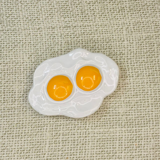 B17 - Double-Yolked Egg